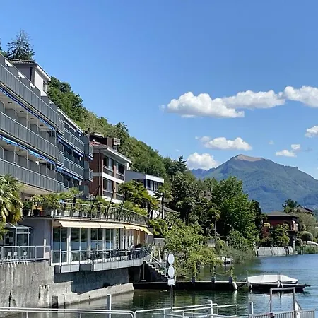 Tresa Bay Szálloda 3*