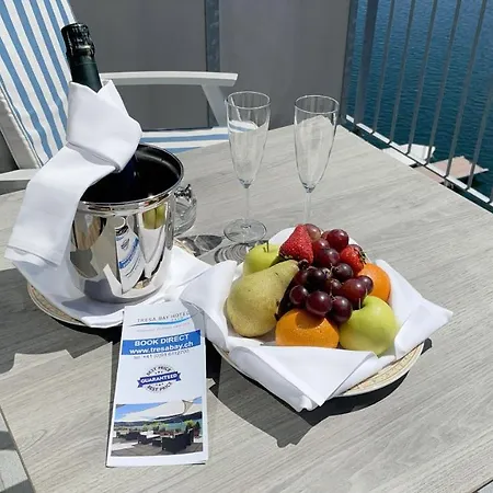 Hotell Tresa Bay