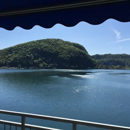 Tresa Bay